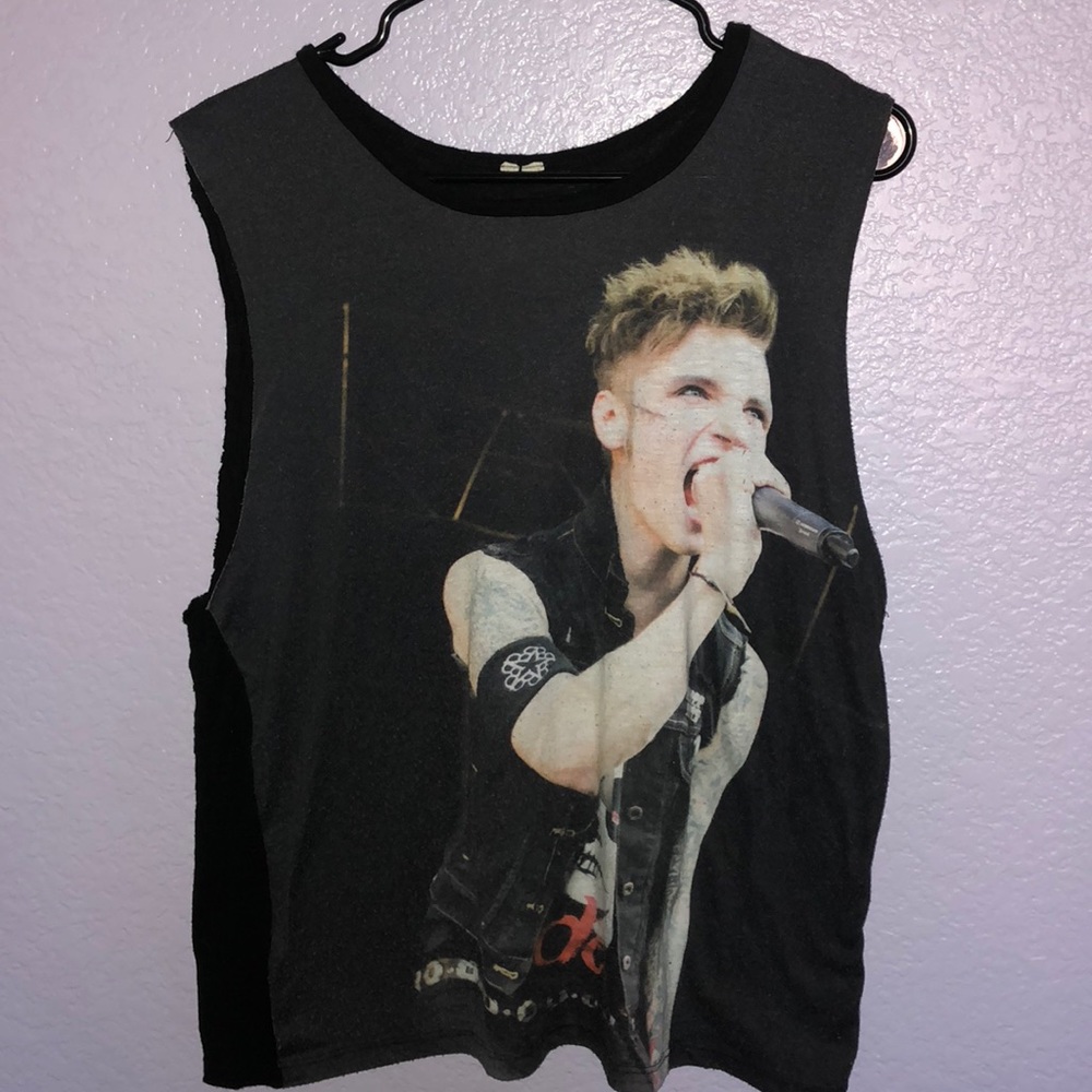 Andy Biersack muscle tee